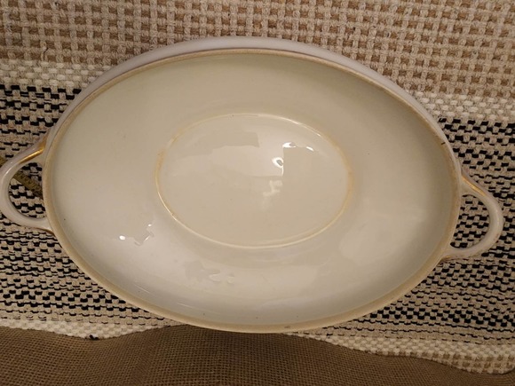 CH Field Haviland Oval Covered Vegetable - Picture 5 of 6